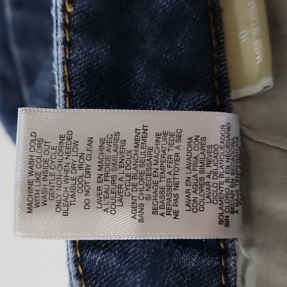 Michael Kors Bootcut Med Wash Faded Jeans With Metal Embellished Pockets Sz 10 - Picture 13 of 14